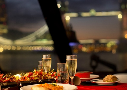 Новогодние круизы по Темзе