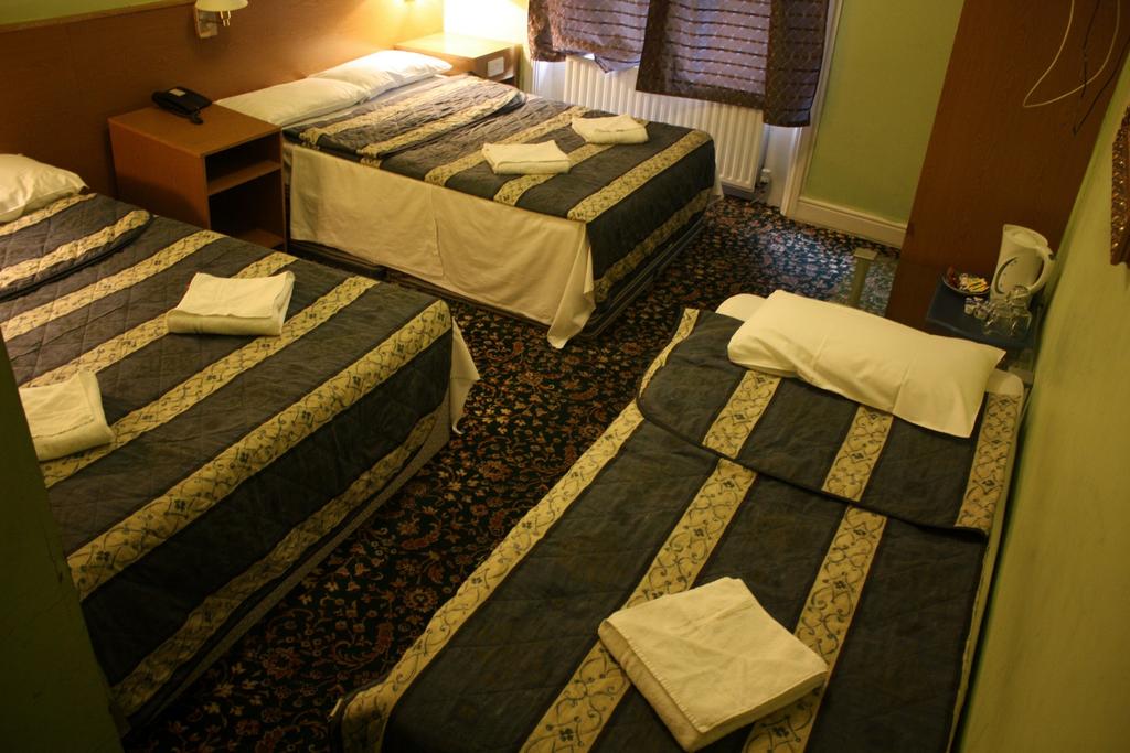 картинка Apollo Hotel London room фото Apollo Hotel London room