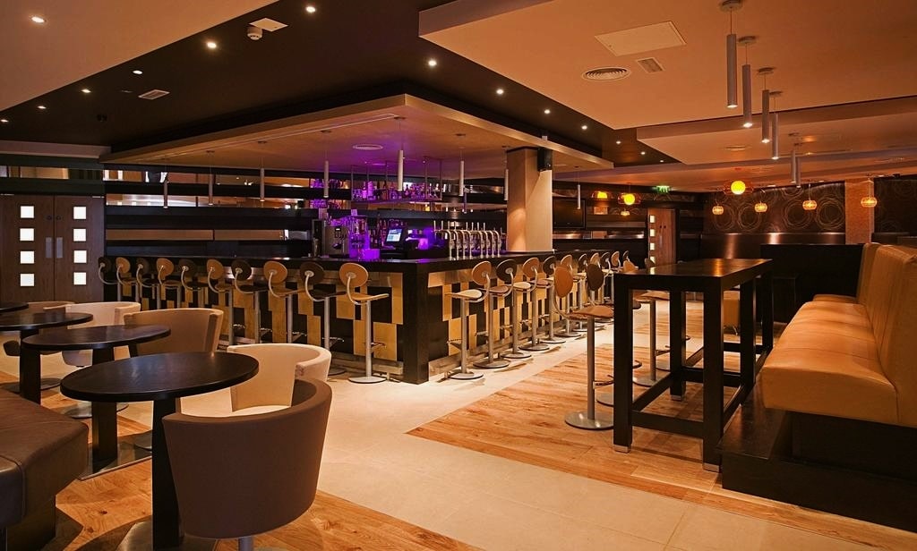 фото Maldron Hotel bar картинка Maldron Hotel bar