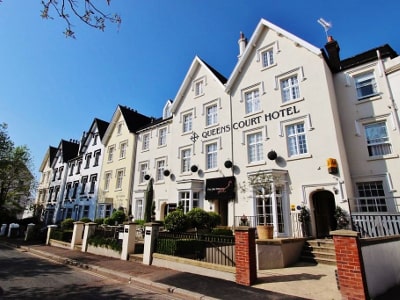 Картинка Queens Court Hotel 3*
